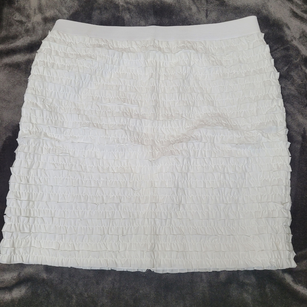 Michael Kors white ruffled mini skirt, sz 8